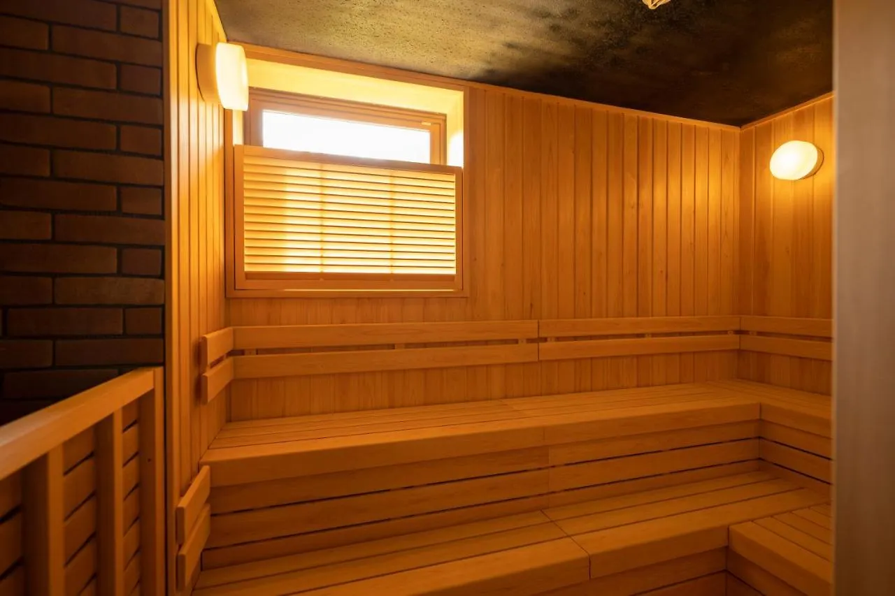 Jozankei Onsen Yurakusoan Hotel Sapporo 4*,